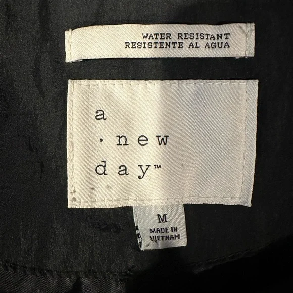 Women's Utility Jacket in Black - Lightweight - Picture 4 of 4